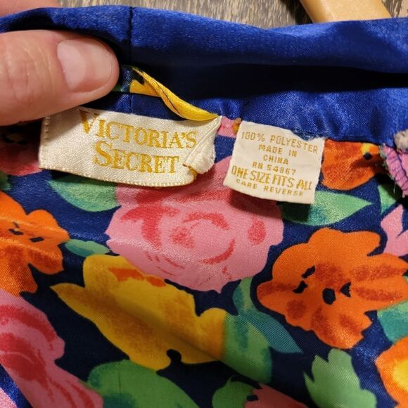 Vintage Victoria’s Secret Gold Label Floral Satin Robe - Picture 3 of 4